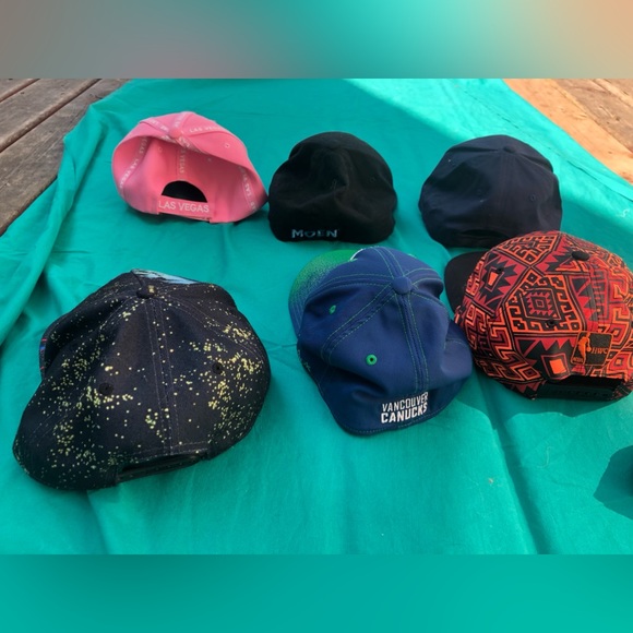 Misc hats - Picture 2 of 9